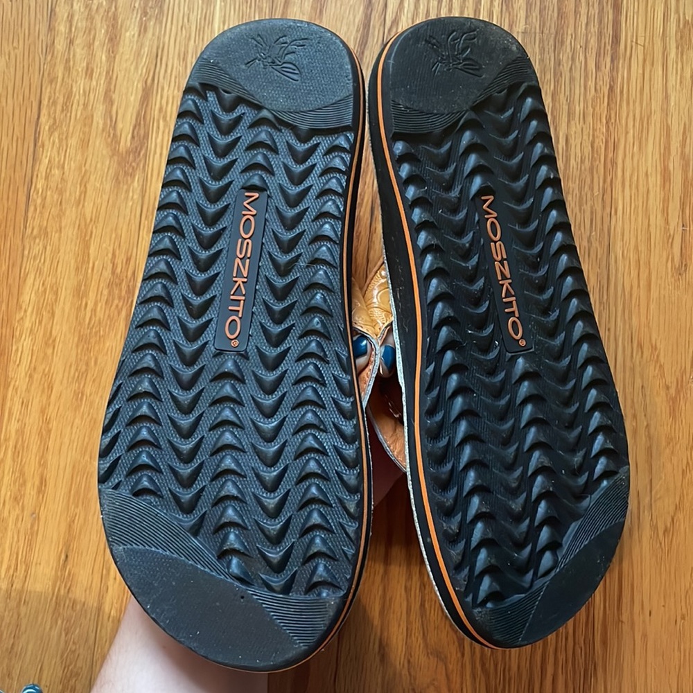 Sandals - Picture 3 of 4